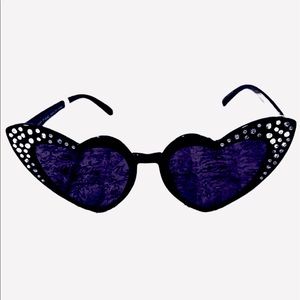 URBAN OUTFITTERS SUNGLASSES